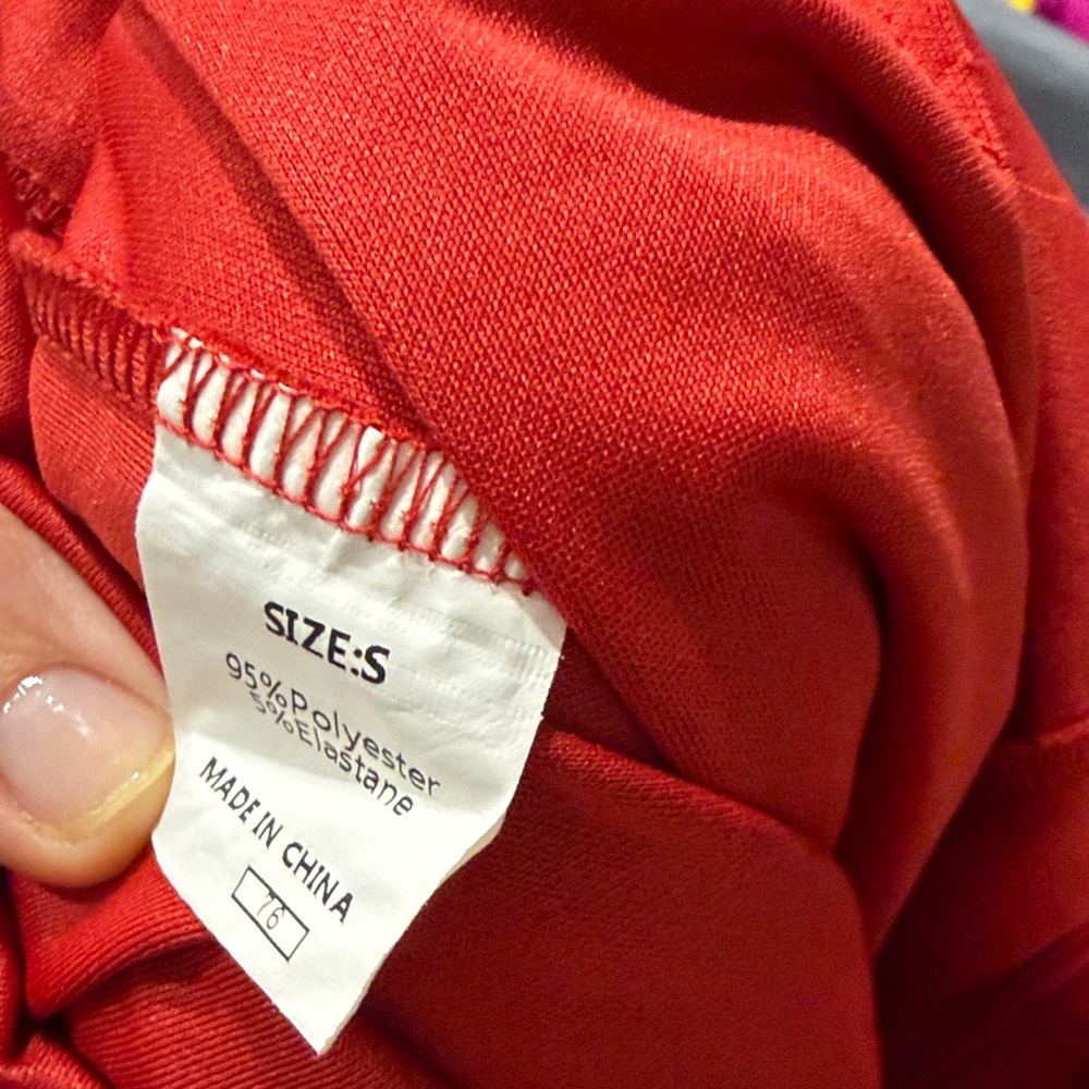 Source Unknown Vibrant Red Jumpsuit - Picture 4 of 4